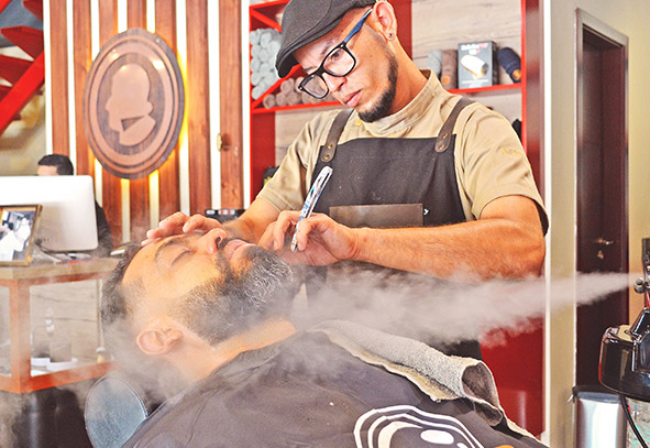 Un servicio de barbería exclusivo en Naguanagua Valencia y San Diego